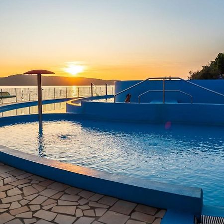 Mediteran Travel Mobile Homes Solaris Brodarica  Exterior photo